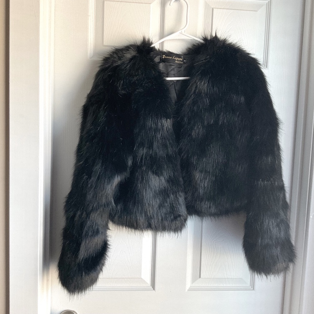 Donna Lepure faux fur jacket in black, size Medium